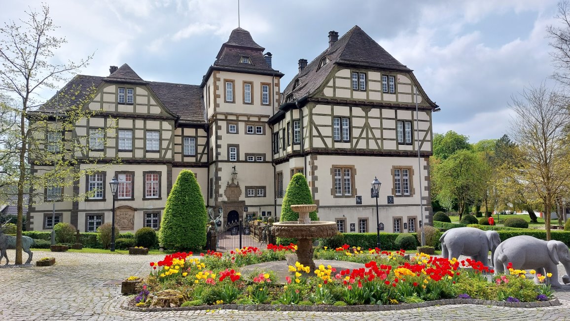 Schloss Fruhling 2023 2